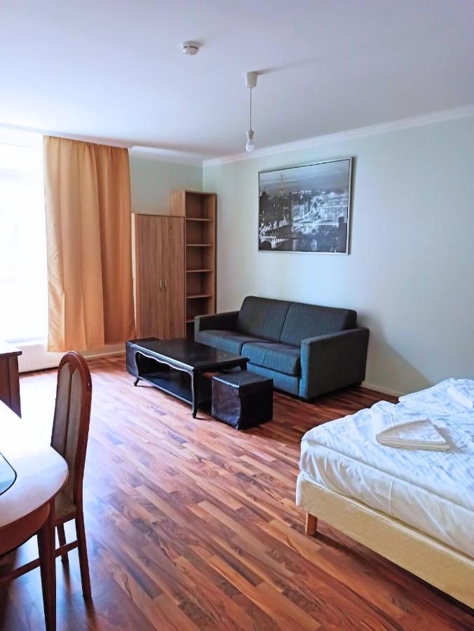 Puschkin Rooms Berlin Ngoại thất bức ảnh