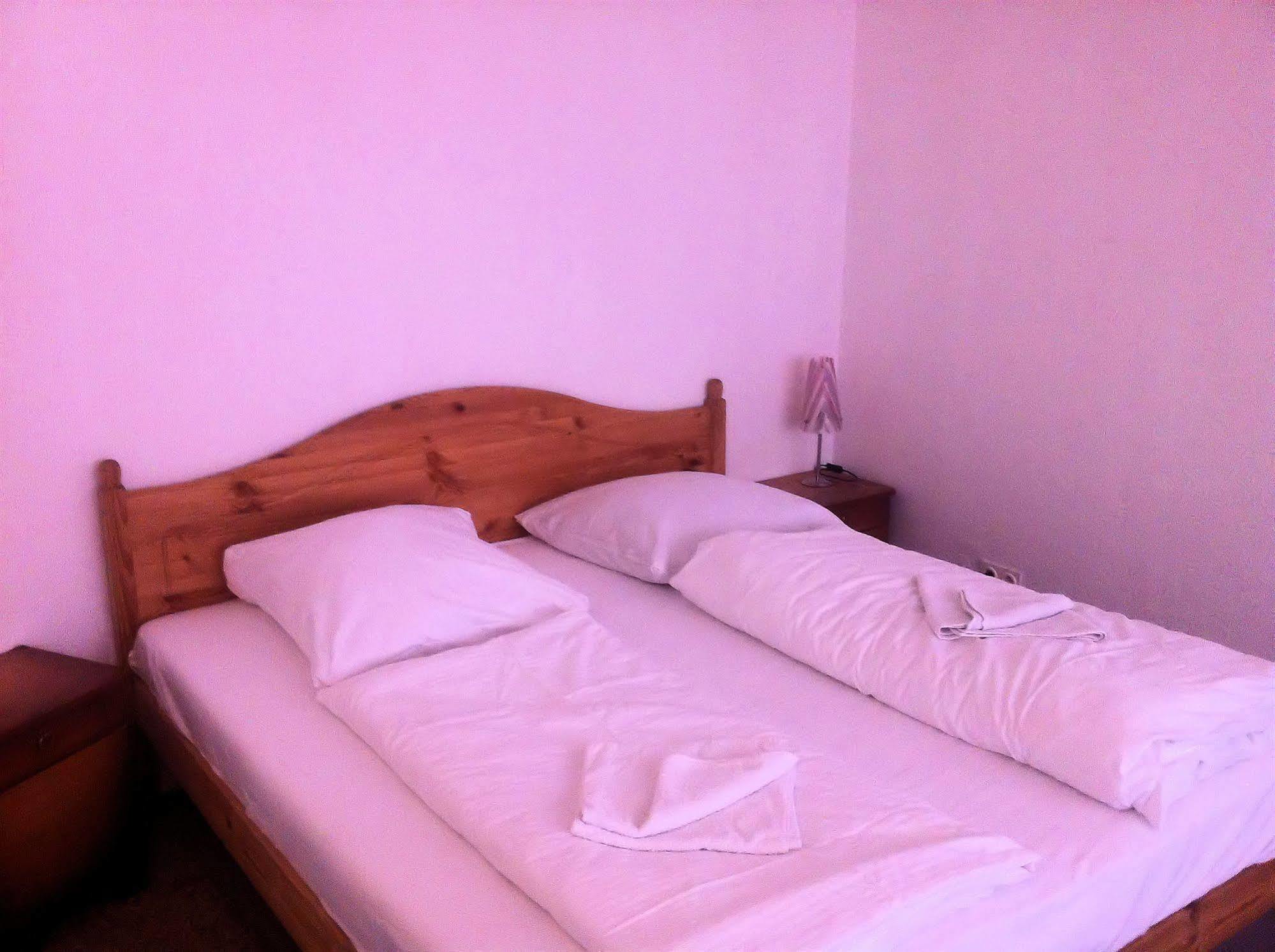 Puschkin Rooms Berlin Ngoại thất bức ảnh
